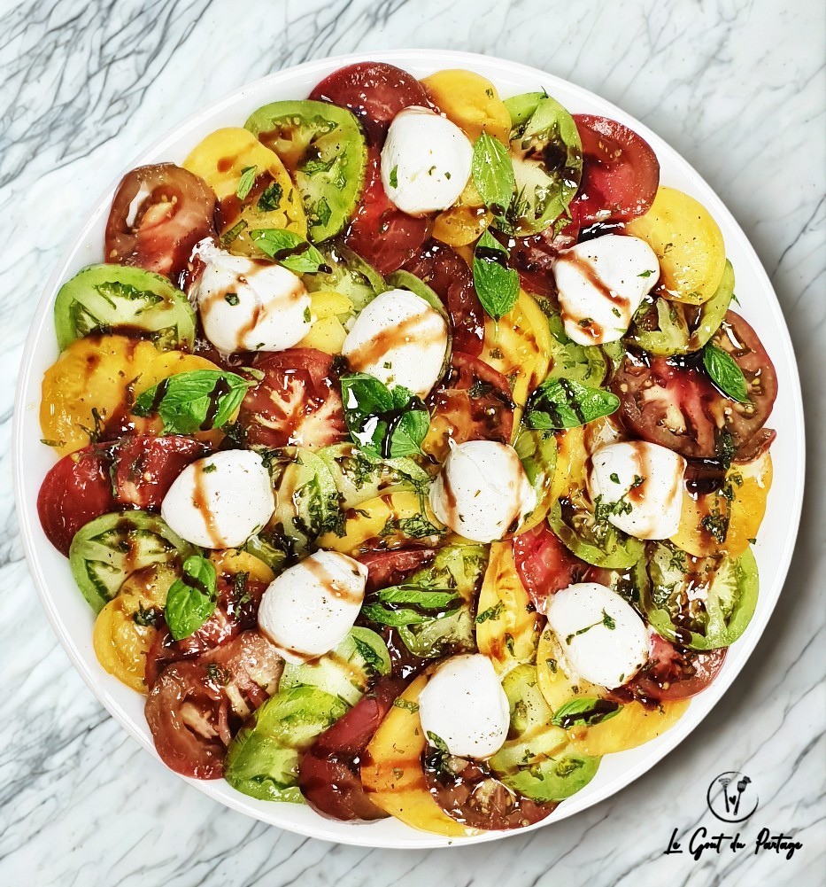  slide 2. Salade de tomate tricolore